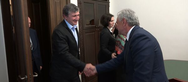 Разноликая Стоянка человека: организаторы рассказали президенту о планах - Sputnik Абхазия