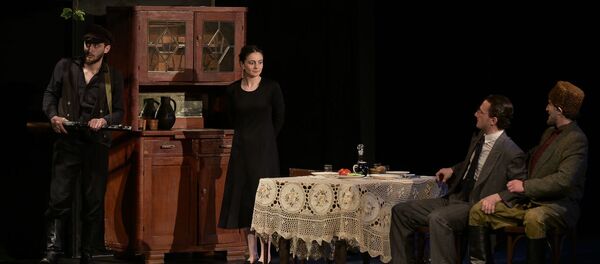 Аспектакль Софичка РУСДРАМ асценаҟны иқәдыргылеит Аспектакль Софичка РУСДРАМ асценаҟны иқәдыргылеит - Sputnik Аҧсны