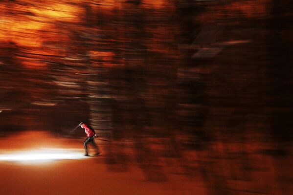 Ночной лыжник. Номинация Спорт - Sputnik Абхазия