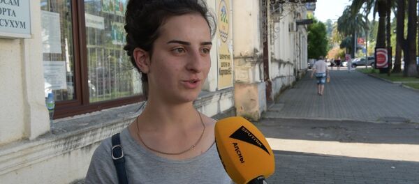 Кондиционер, море и вода: как гости и жители Абхазии спасаются от жары - Sputnik Абхазия