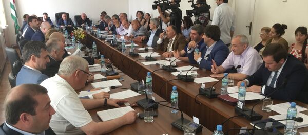 Апарламент аилатәараҟынтә атранслиациақәа ҟалаӡом Апарламент аилатәараҟынтә атранслиациақәа ҟалаӡом - Sputnik Аҧсны