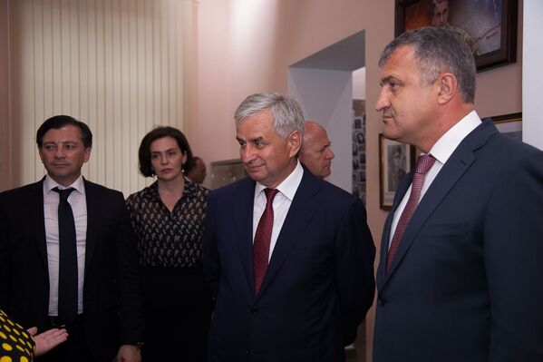 Президенты РЮО и Абхазии встретились в Сухуме - Sputnik Абхазия