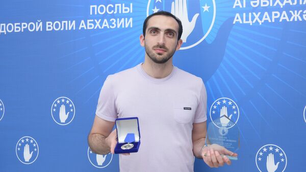 Посол доброй воли Абхазии Дмитрий Гвазава - Sputnik Абхазия