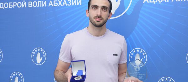 Посол доброй воли Абхазии Дмитрий Гвазава - Sputnik Абхазия