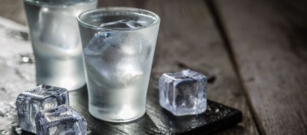 Рюмки водки Рюмки водки - Sputnik Абхазия