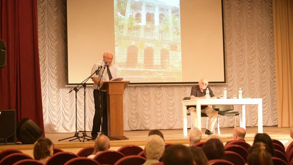 Пантеон, музей и вилла: Тужба назвал объекты для первоочередного восстановления - Sputnik Абхазия