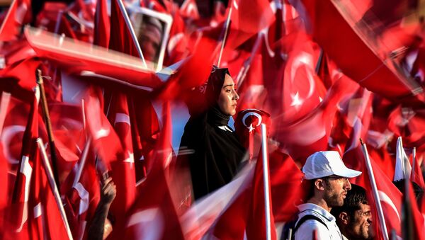Турция отмечает один год с момента неудавшегося государственного переворота, направленного на свержение президента Реджепа Тайипа Эрдогана. - Sputnik Абхазия