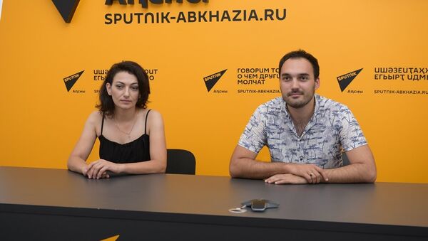Хибла Мукба и Автондил Конджария - Sputnik Абхазия
