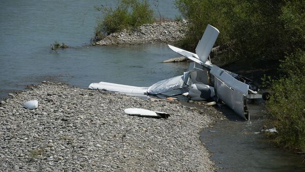 Обломки прогулочного легкомоторного самолета упавшего в Пицунде - Sputnik Абхазия