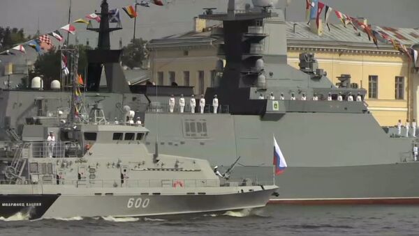 Военно-морской парад в Санкт-Петербурге в честь Дня ВМФ - Sputnik Абхазия