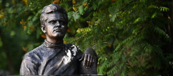 Фазиль Искандер ибаҟа аадыртит Фазиль Искандер ибаҟа аадыртит - Sputnik Аҧсны