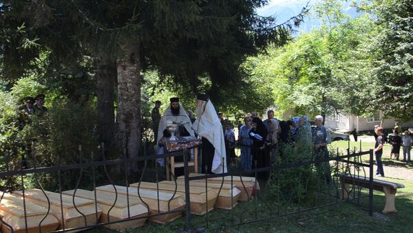 Предать земле: останки воинов ВОВ захоронили в Псху спустя 75 лет - Sputnik Абхазия