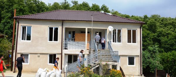 Дом, который не подлежит восстановлению после взрыва в Приморском Дом, который не подлежит восстановлению после взрыва в Приморском - Sputnik Абхазия