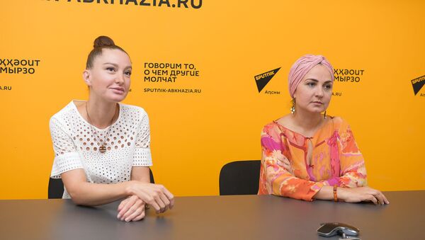 Мадина Даутия и Русудан Кобякова - Sputnik Абхазия