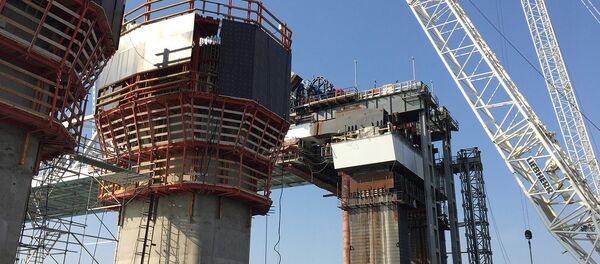 Железнодорожная арка Крымского моста Железнодорожная арка Крымского моста - Sputnik Абхазия