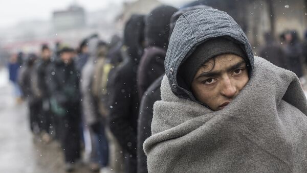 Беженцы в Белграде. Работа фотографа Алехандро Мартинеса Велеса из Испании - Sputnik Абхазия