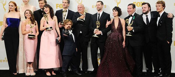 Команда актеров из сериала Игра престолов на вручении премии Эмми Команда актеров из сериала Игра престолов на вручении премии Эмми - Sputnik Абхазия