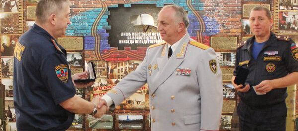 Глава МЧС Абхазии принял участие в праздновании Дня города Луганск Глава МЧС Абхазии принял участие в праздновании Дня города Луганск - Sputnik Абхазия
