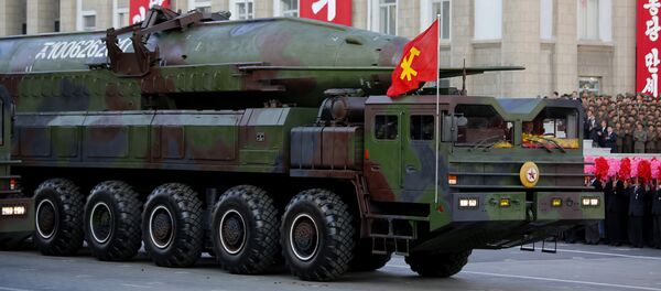 Баллистические ракеты на параде в Пхеньяне. Северная Корея - Sputnik Абхазия