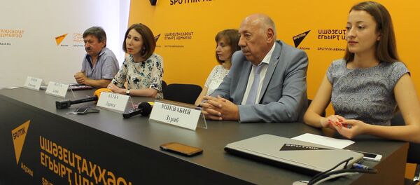 Доклады, лекции, фотовыставка: НИИЭПиТ рассказал как отметит 90-летие Доклады, лекции, фотовыставка: НИИЭПиТ рассказал как отметит 90-летие - Sputnik Абхазия