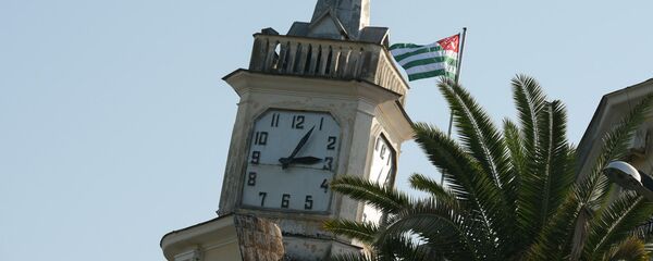 Сухумские башенные часы Сухумские башенные часы - Sputnik Аҧсны