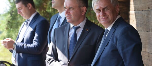 Визит президента ПМР Вадима Красносельского в село Моква - Sputnik Абхазия