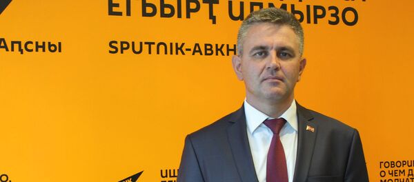 Вадим Красносельский Вадим Красносельский - Sputnik Абхазия