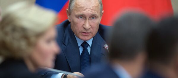 Президент РФ В. Путин Президент РФ В. Путин - Sputnik Абхазия