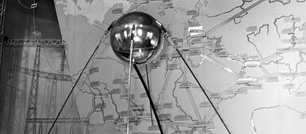 Модель спутника Земли Модель спутника Земли - Sputnik Абхазия