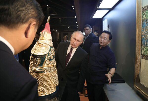 Президент России Владимир Путин на выставке культурного наследия Китая в Сямэне - Sputnik Абхазия