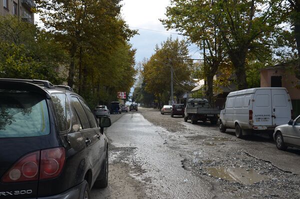 Прокладка канализации по улице Имама Шамиля  - Sputnik Абхазия