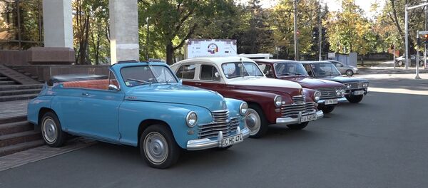 Ретро-автомобилисты: новые планы и рубежи Ретро-автомобилисты: новые планы и рубежи - Sputnik Абхазия