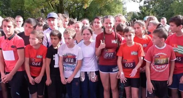 Спортивная суббота: финал кубка Евразии по плаванию и любительский забег в Сухуме - Sputnik Абхазия