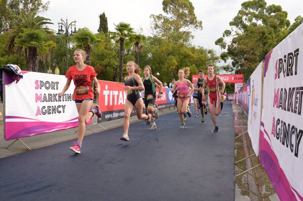 Триатлон в Сухуме Триатлон в Сухуме - Sputnik Абхазия