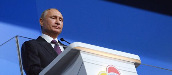 Президент РФ В. Путин принял участие в открытии Всемирного фестиваля молодежи и студентов в Сочи - Sputnik Абхазия