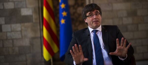 Глава каталонского правительства Карлес Пучдемон - Sputnik Абхазия