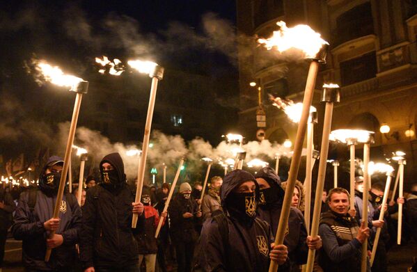 Участники марша в Киеве, приуроченного к годовщине создания Украинской повстанческой армии и Дню защитника Украины - Sputnik Абхазия