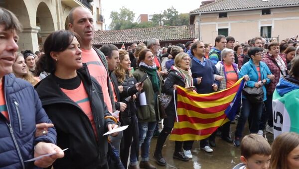 Баски выстроились живой цепью в поддержку референдума в Каталонии - Sputnik Абхазия
