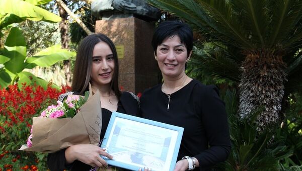 Церемония награждения победительницы - Sputnik Абхазия
