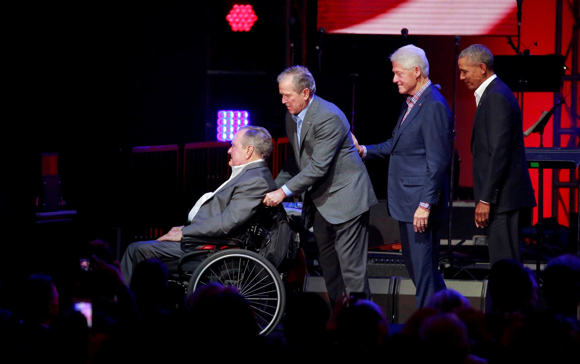 Президентская пенсия. Буш старший и Клинтон.