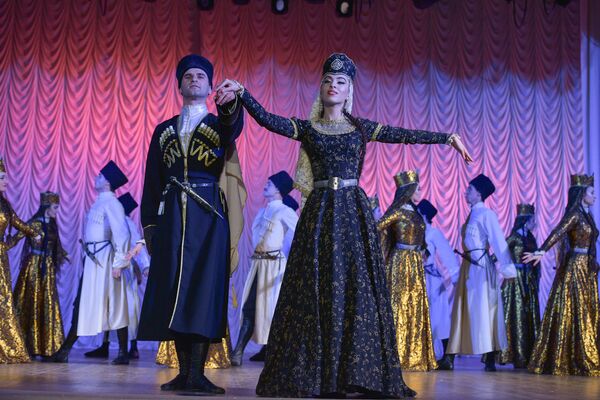 Выступление ансамбля Шаратын - Sputnik Абхазия