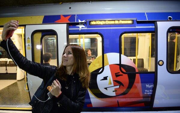 Запуск тематического поезда Сердце России в метро Лондона - Sputnik Абхазия