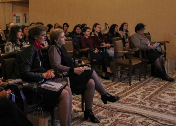 Дом Москвы. Курсы повышения квалификации для учителей Дом Москвы. Курсы повышения квалификации для учителей - Sputnik Абхазия