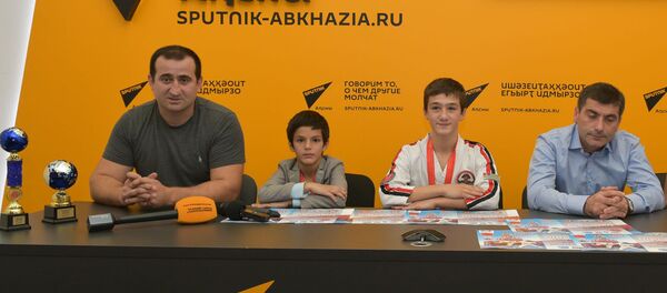 Пресс конференция по результатам участия в чемпионате мира по косики каратэ Пресс конференция по результатам участия в чемпионате мира по косики каратэ - Sputnik Абхазия