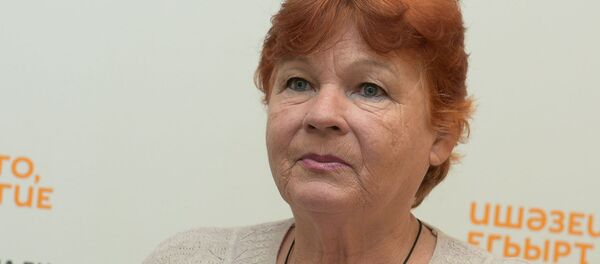 Надежда Захарова - Sputnik Абхазия