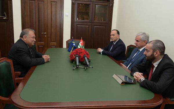 Встреча президента Абхазии Хаджимба с президентом Науру Бароном Вака - Sputnik Аҧсны