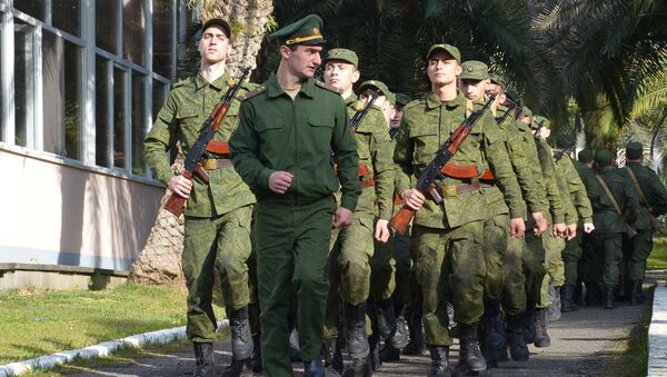 Новобранцы абхазской армии прошли курс молодого бойца - Sputnik Аҧсны