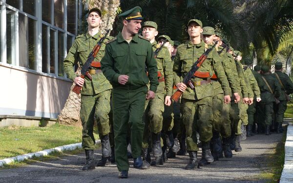 Новобранцы абхазской армии прошли курс молодого бойца - Sputnik Абхазия