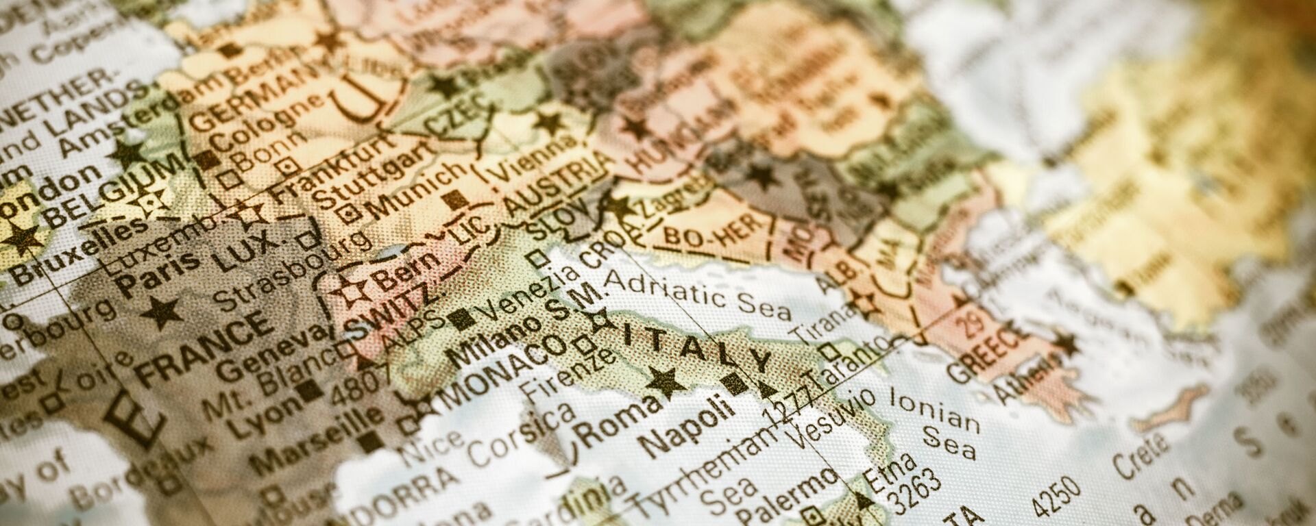 Европейские страны на карте - Sputnik Абхазия, 1920, 08.12.2025