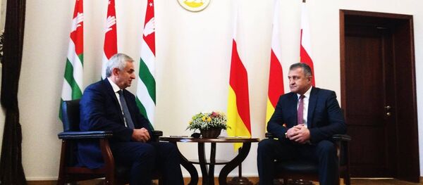 Визит президента Абхазии в Южную Осетию - Sputnik Абхазия